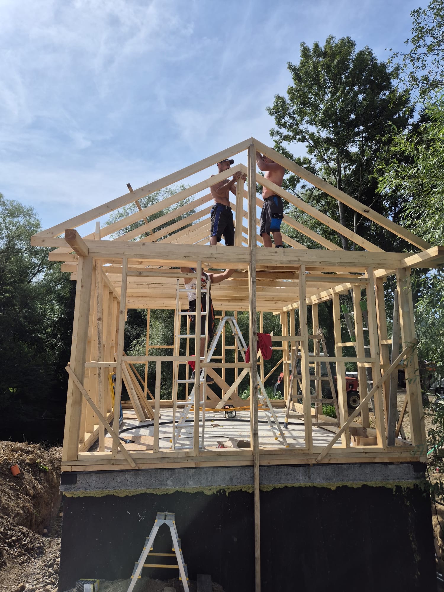Timber frame and roof structure for a new residential build.